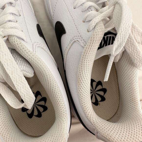 Nike Women's Court Vision Low Next Nature Sneakers Size 5 - Picture 9 of 9